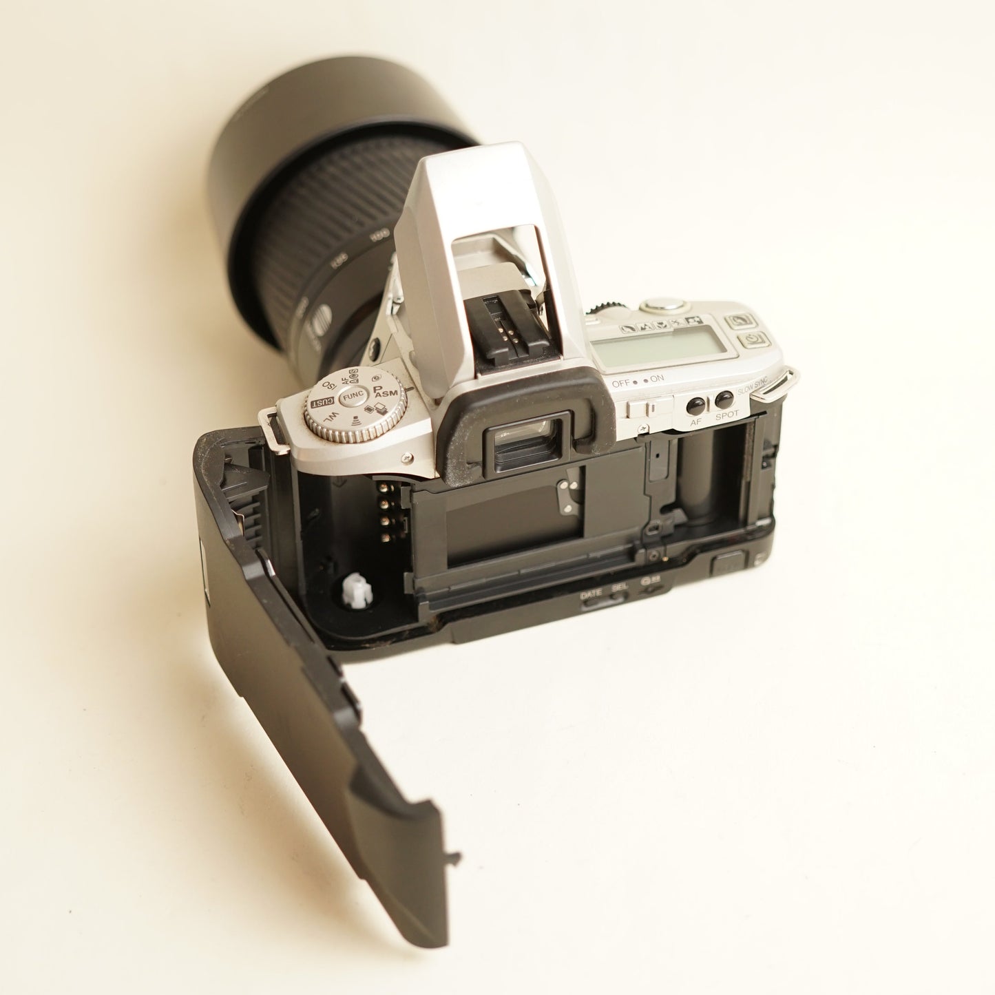 Minolta Maxxum 4 Film Camera | 35mm SLR | Tested & Working | Silver