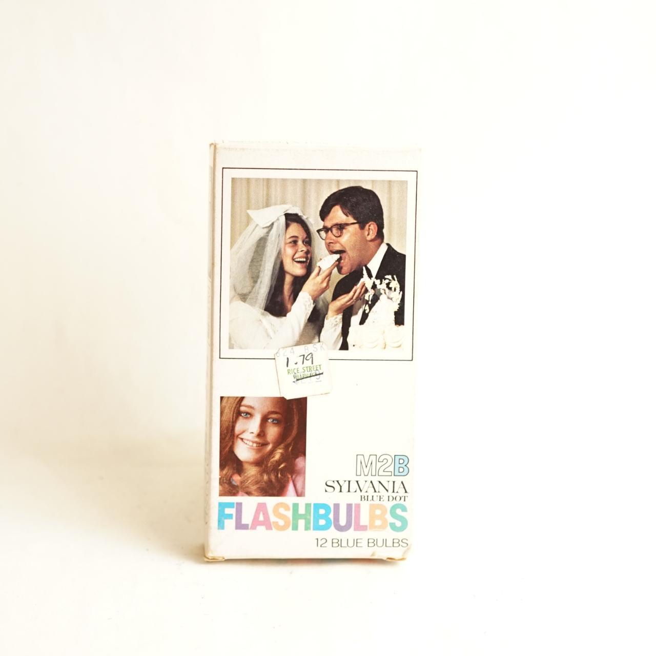 Sylvania Blue Dot M2B Flashbulbs | Vintage Camera Flash Bulbs | Boxed