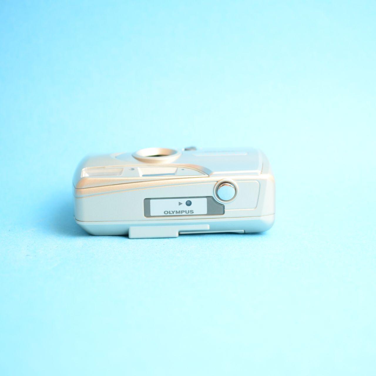 Olympus Trip 500 Film Camera | 35mm Point & Shoot | Tested & Working | Silver