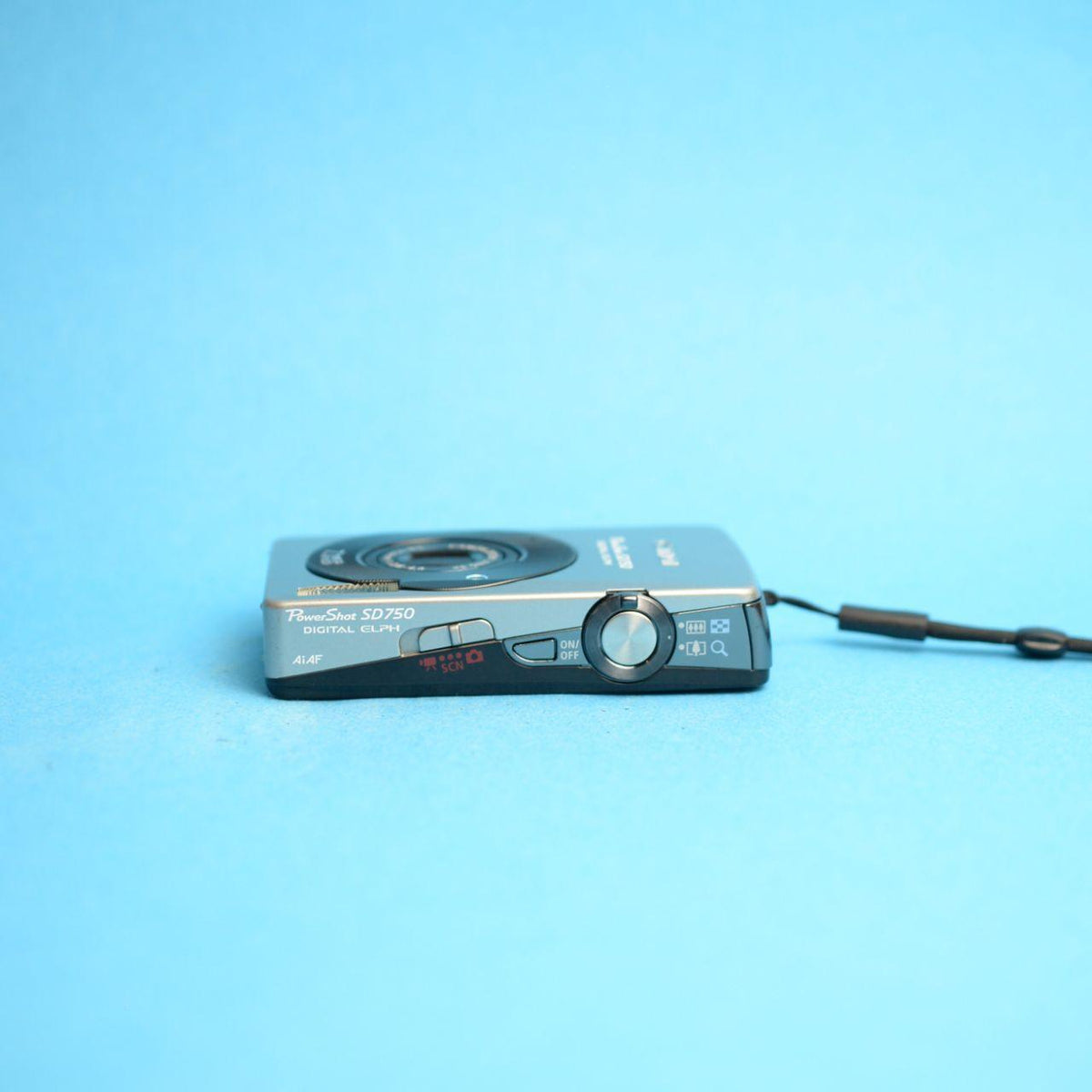 Canon PowerShot SD750 Digital Camera | 7.1MP | Tested & Working | Silver | Read Description