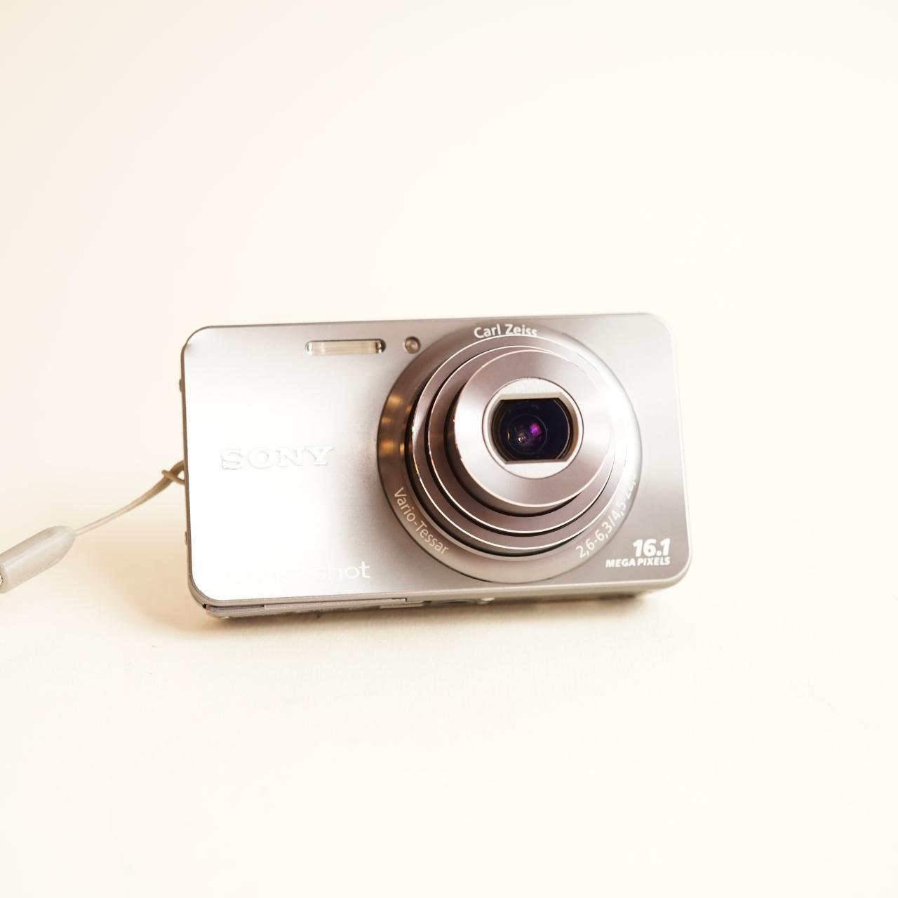 Sony CyberShot DSC-W570 Digital Camera | 16.1MP | Tested & Working | Silver