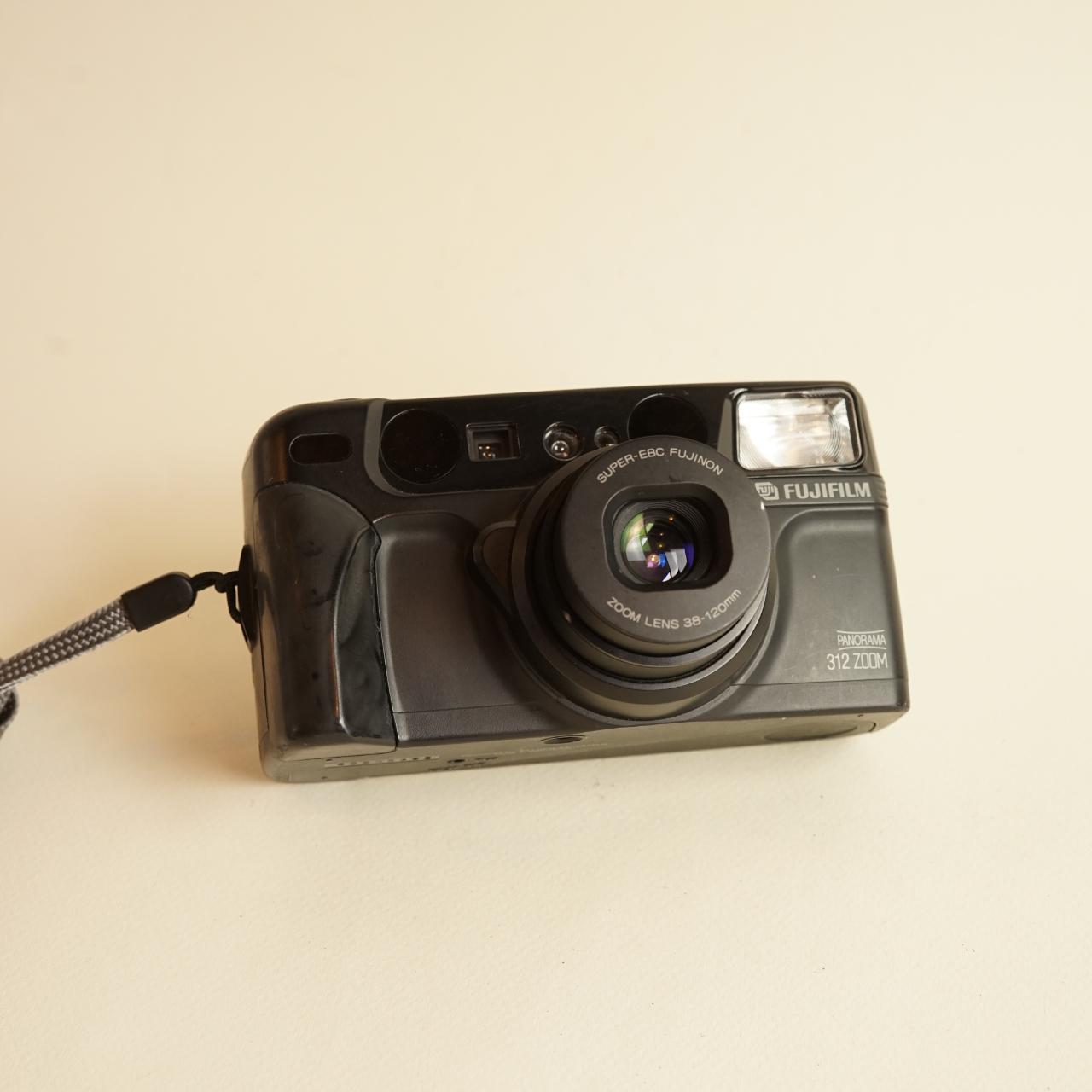 Fujifilm Panorama 312 Zoom Film Camera | 35mm Point & Shoot | Tested & Working | Black