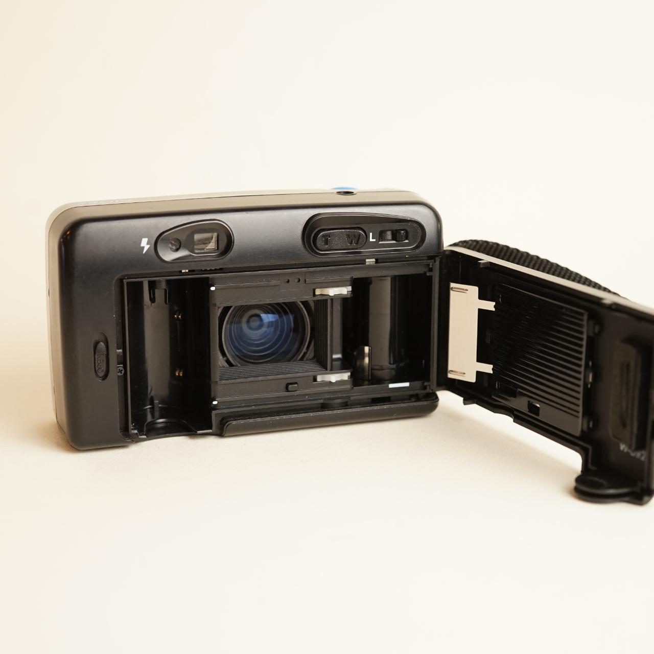Vivitar 220PZ Film Camera | 35mm Point & Shoot | Read Description | Black