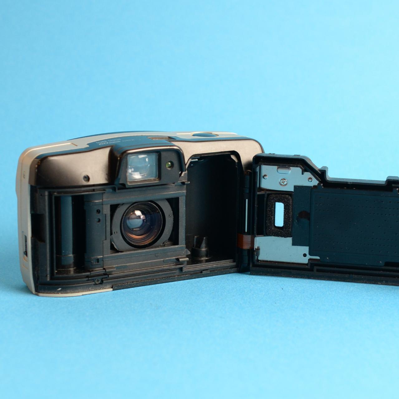 Canon Sure Shot 60 Zoom Film Camera | 35mm Point & Shoot | Tested & Working | Silver