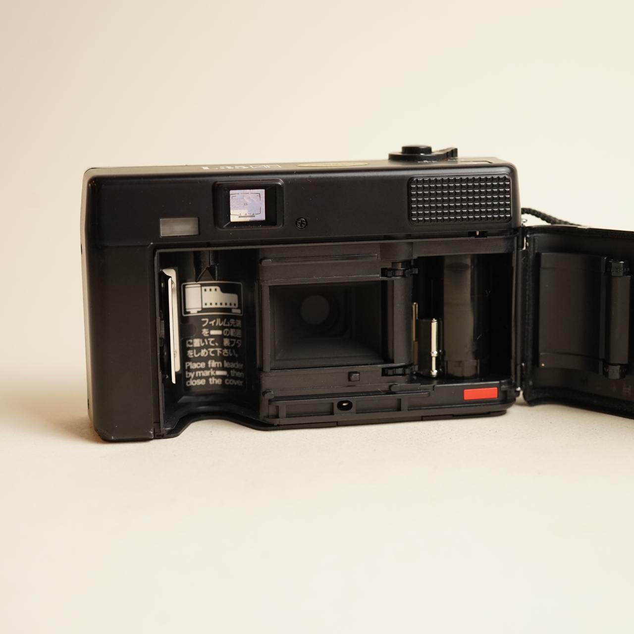 Nikon L35AF Film Camera (400 iso Version) | 35mm Point & Shoot | Tested & Working | Black