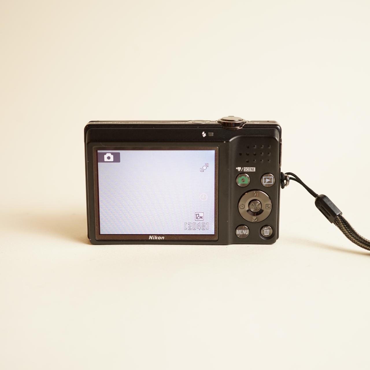 Nikon Coolpix S570 Digital Camera | 12.0MP | Tested & Working | Black