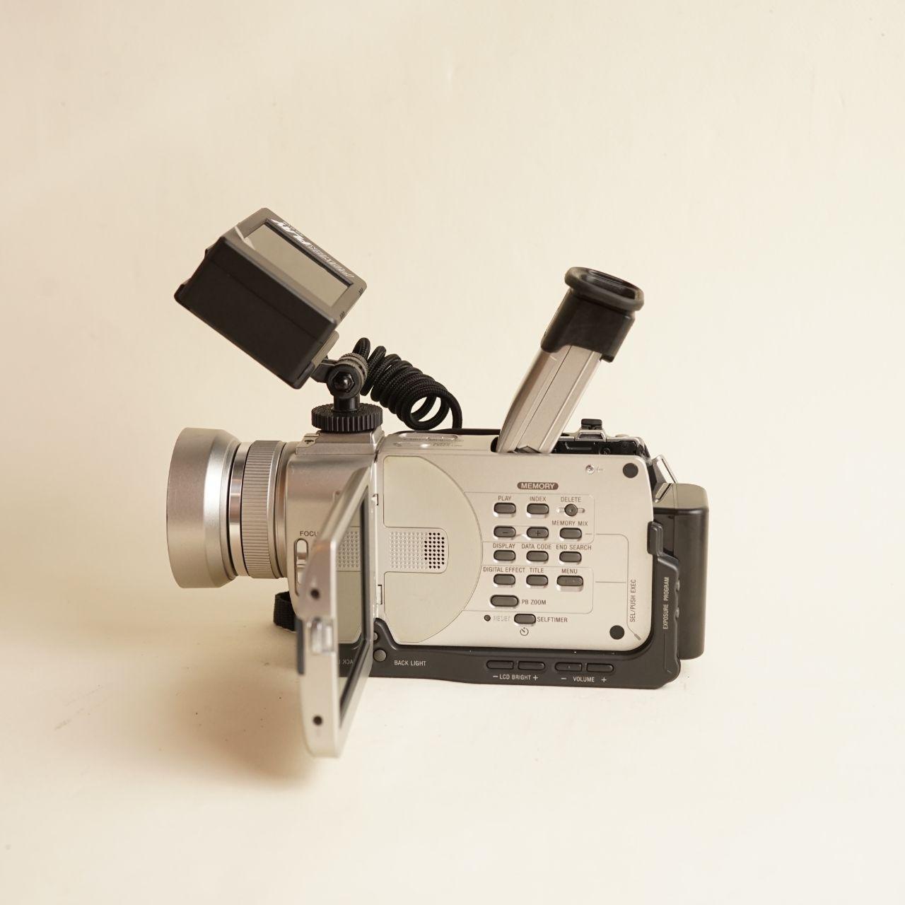 Sony Handycam DCR-TRV20 Camcorder with Tapeless Setup | Tested & Working | Silver