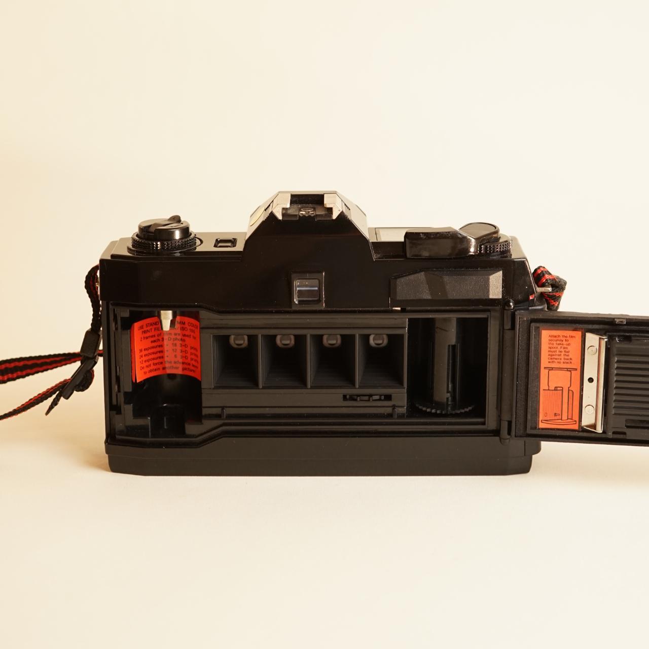 Nishika N8000 Film Camera | 35mm 3D Lenticular | Tested & Working | Black