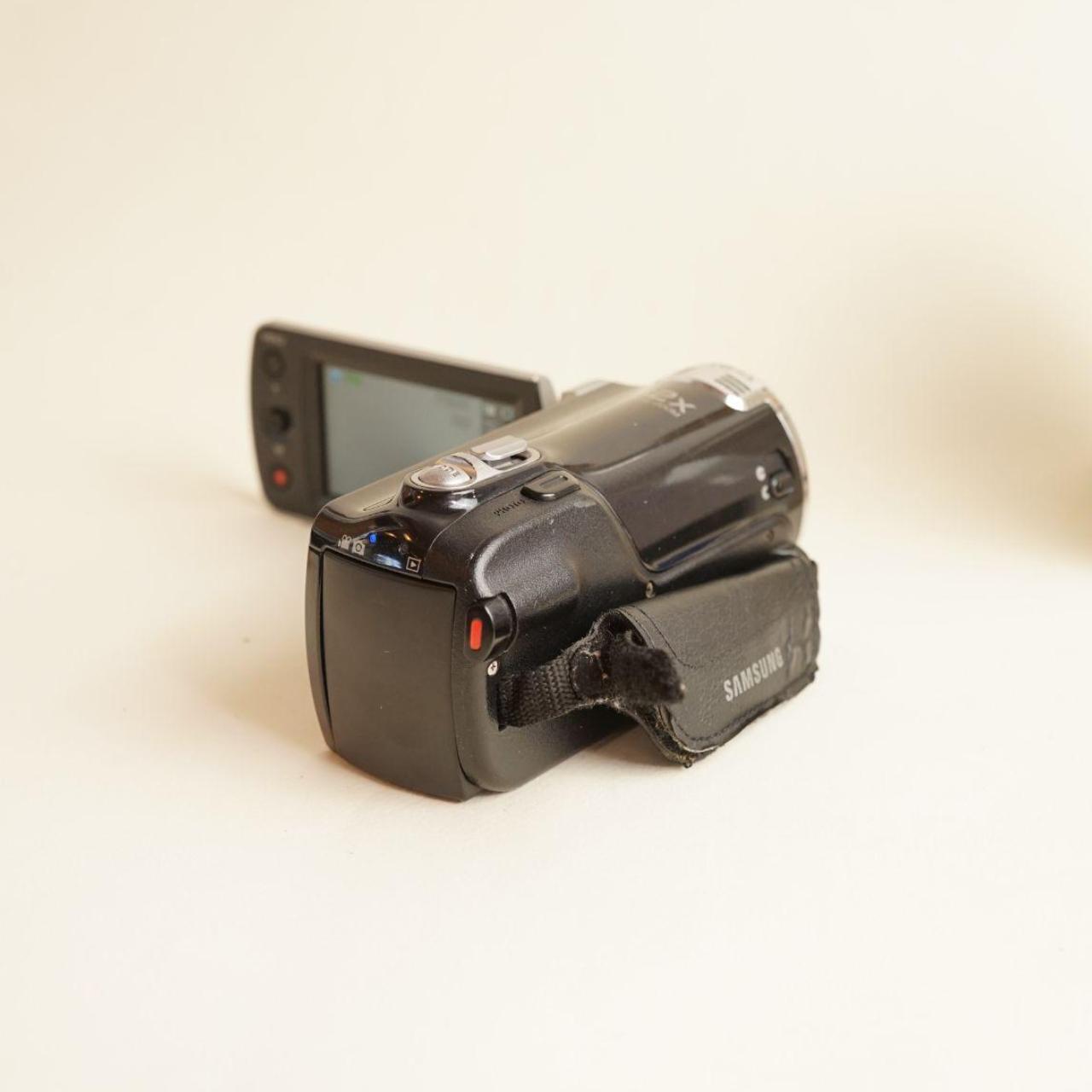 Samsung HMX-F90 Camcorder | Tested & Working | Black