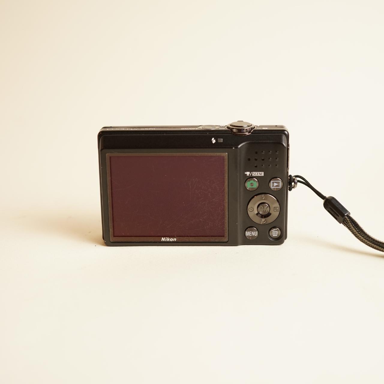 Nikon Coolpix S570 Digital Camera | 12.0MP | Tested & Working | Black
