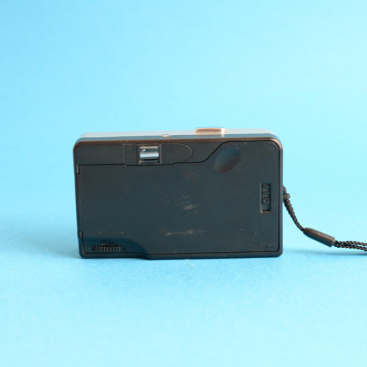 Vivitar Ultra Wide & Slim Film Camera | 35mm Point & Shoot | Tested & Working | Silver