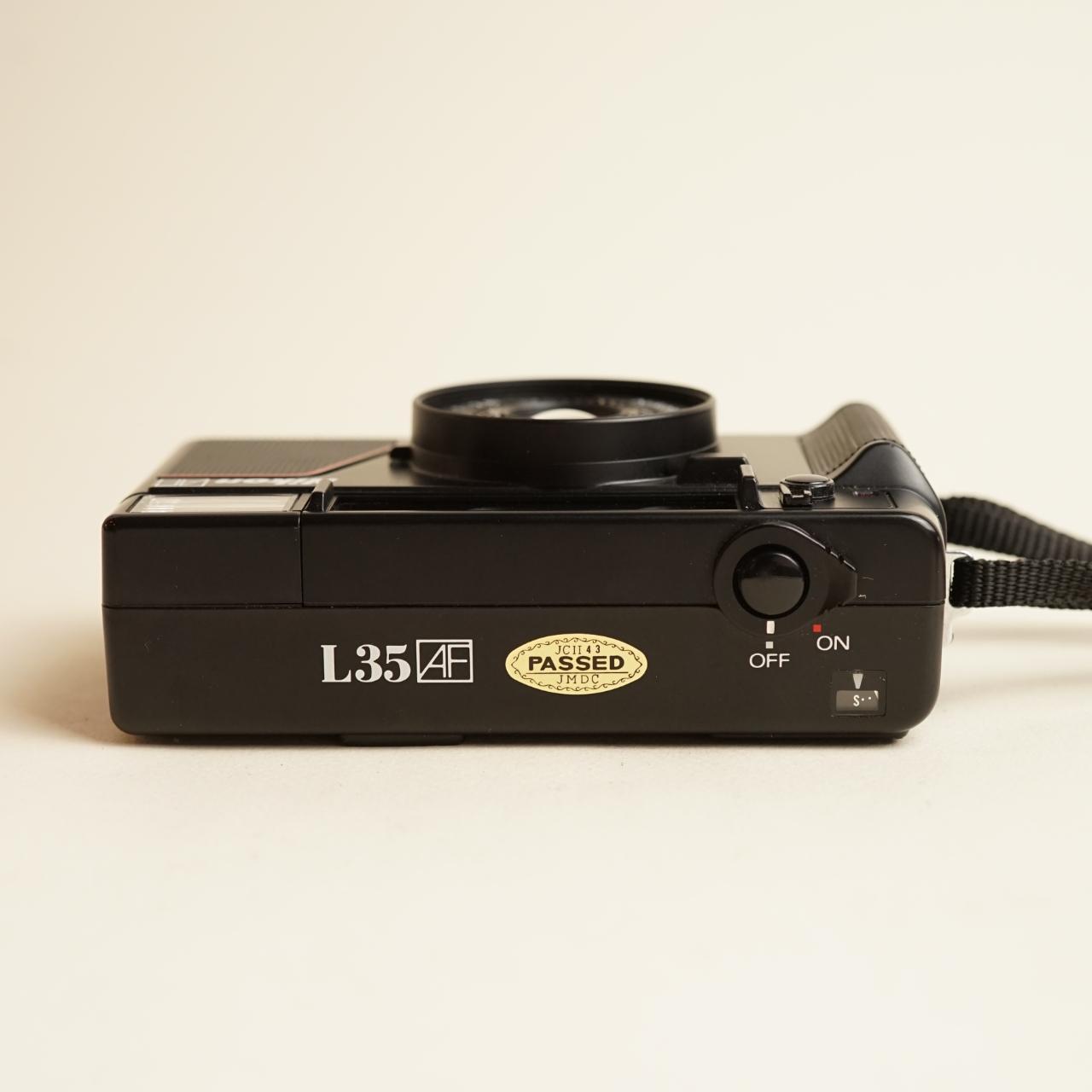 Nikon L35AF Film Camera (400 iso Version) | 35mm Point & Shoot | Tested & Working | Black