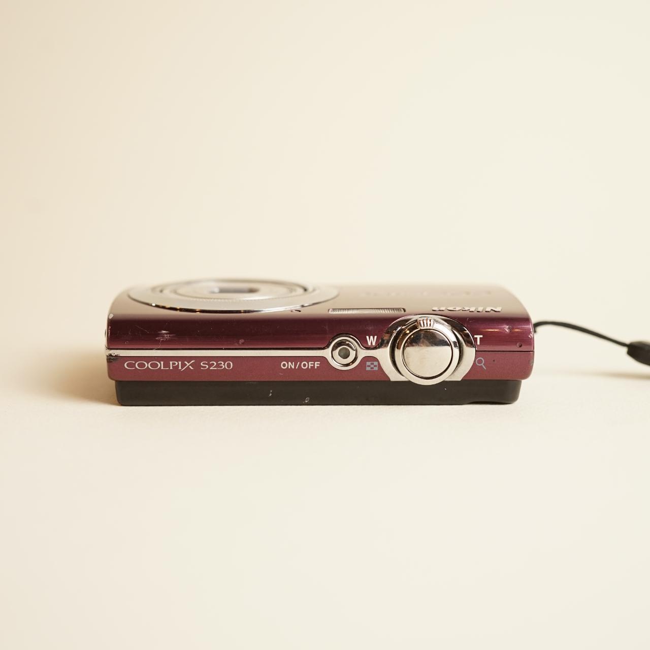 Nikon Coolpix S230 Digital Camera | 10MP | Tested & Working | Maroon