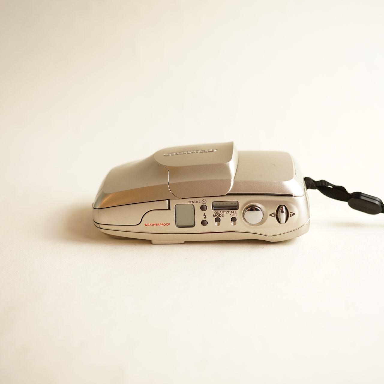 Olympus Infinity Stylus Zoom 70 Film Camera | 35mm Point & Shoot | Tested & Working | Cream