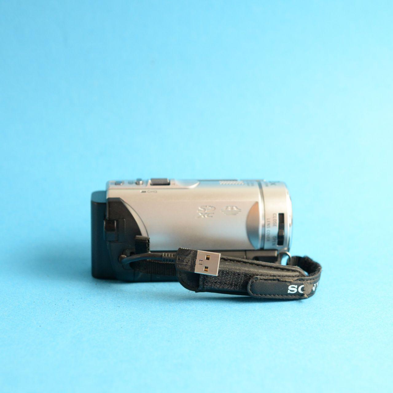 Sony Handycam HDR-CX210 Digital Camcorder | Tested & Working | Silver
