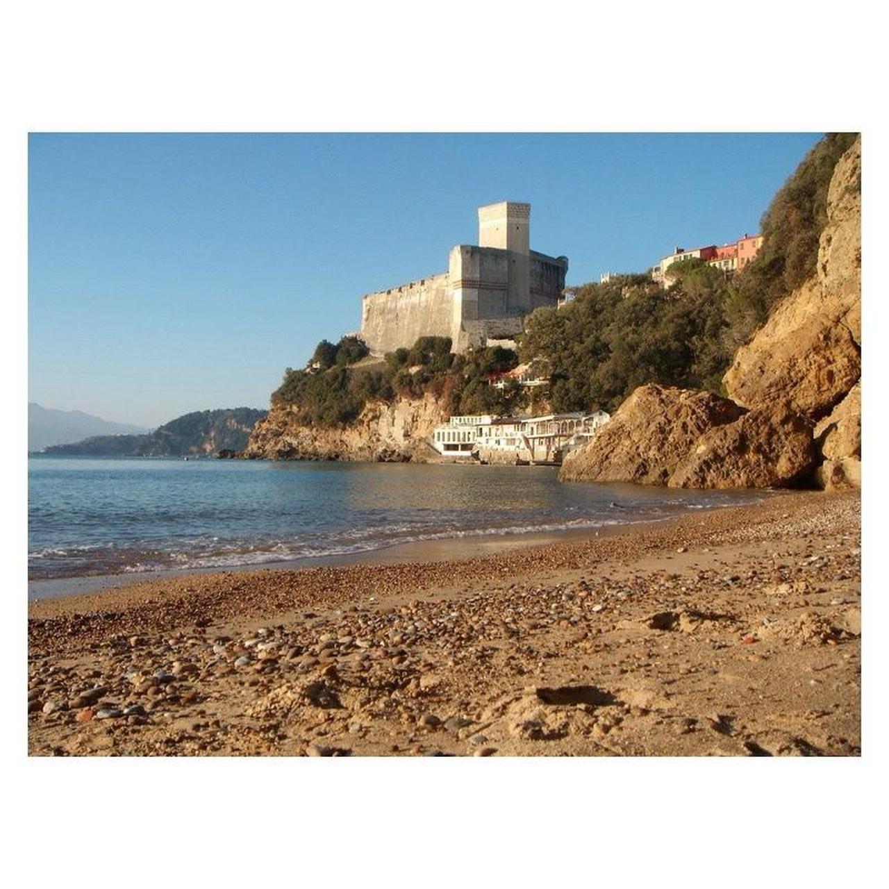 Nikon Coolpix S9 Digital Camera | 6MP | Tested & Working | Silver