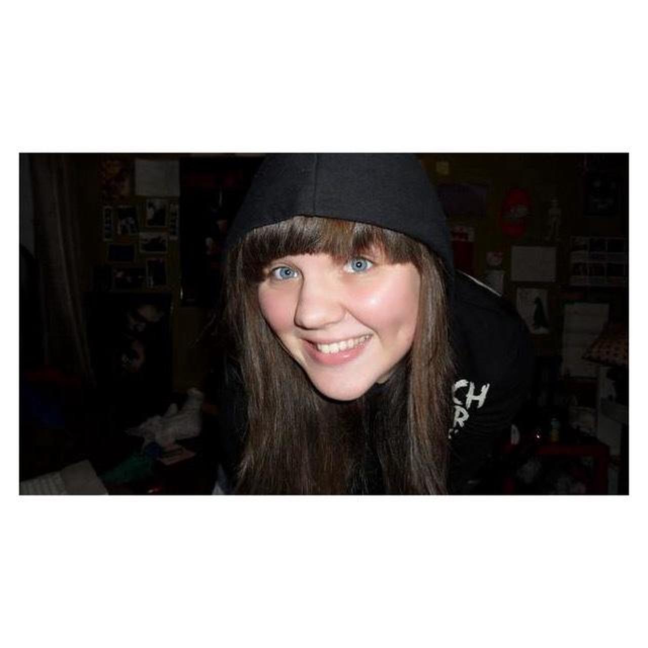 Samsung TL225 Digital Camera | 12MP | Read Description | Black w/ Purple Trim