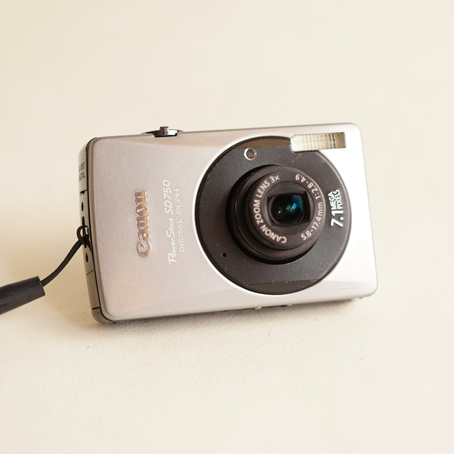 Canon PowerShot SD750 Digital Camera | 7MP | Tested & Working | Silver