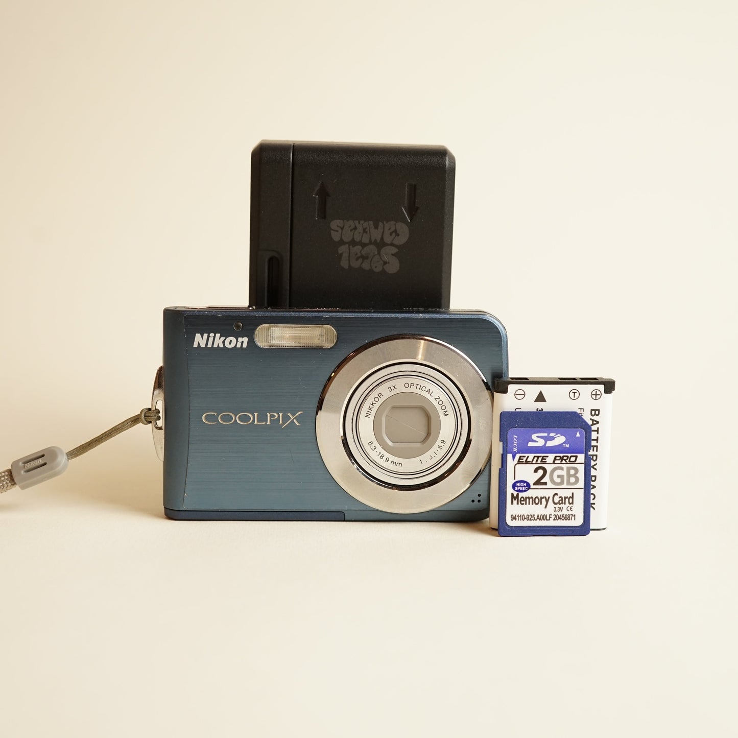 Nikon Coolpix S210 Digital Camera | 8.0MP | Tested & Working | Blue