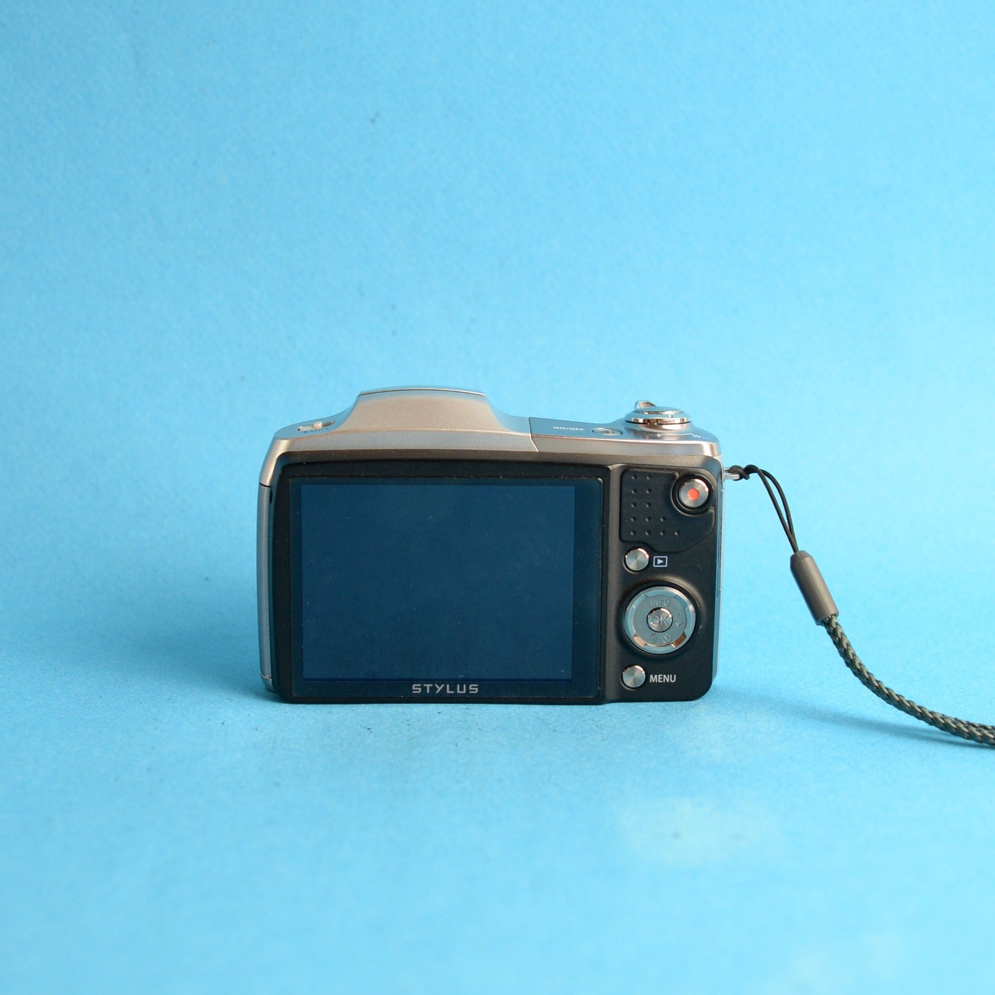 Olympus Stylus SZ-16 Digital Camera | 16MP | Tested & Working | Silver