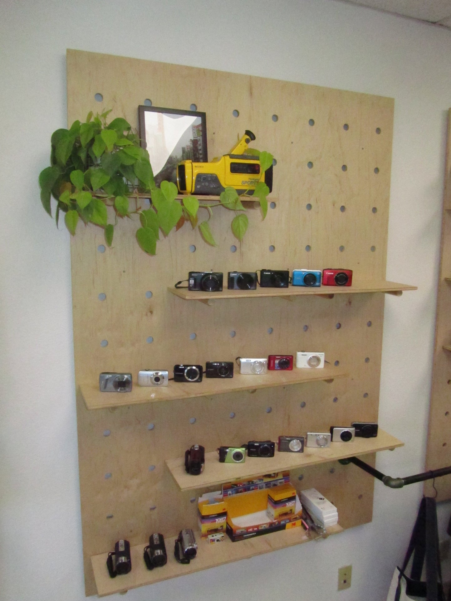 Canon PowerShot SX210 IS Digital Camera | 14.1MP | Tested & Working | Black