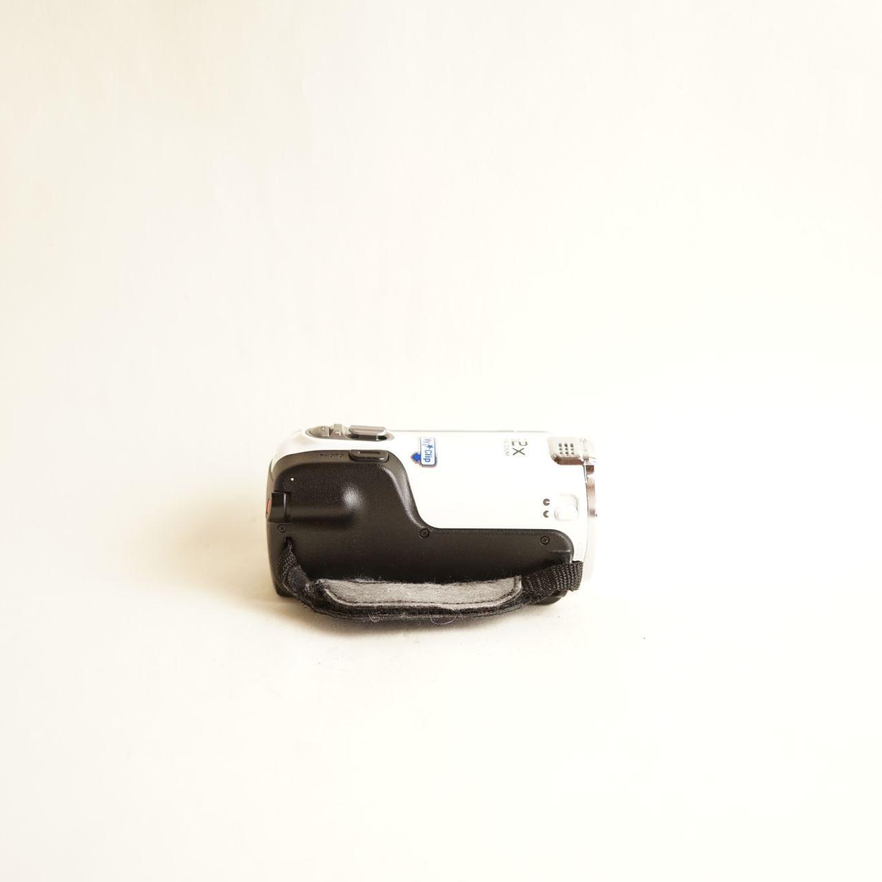 Samsung HMX-F900 Digital Camcorder | Tested & Working | White