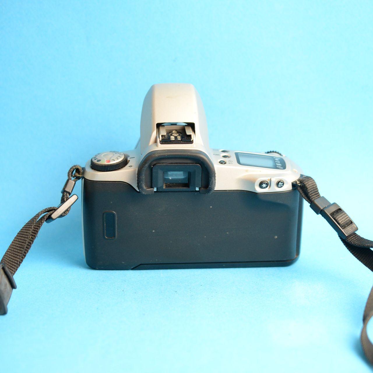 Canon EOS 500 Film Camera | 35mm SLR | Tested & Working | Silver & Black