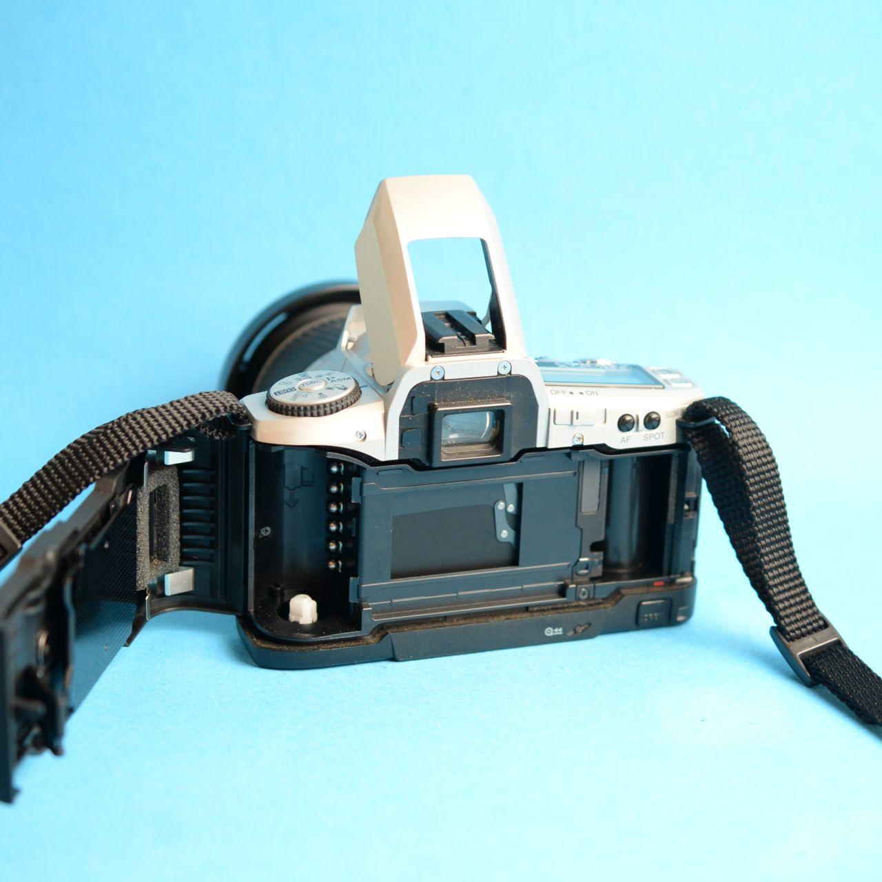 Minolta Maxxum 5 Film Camera | 35mm SLR | Tested & Working | Black