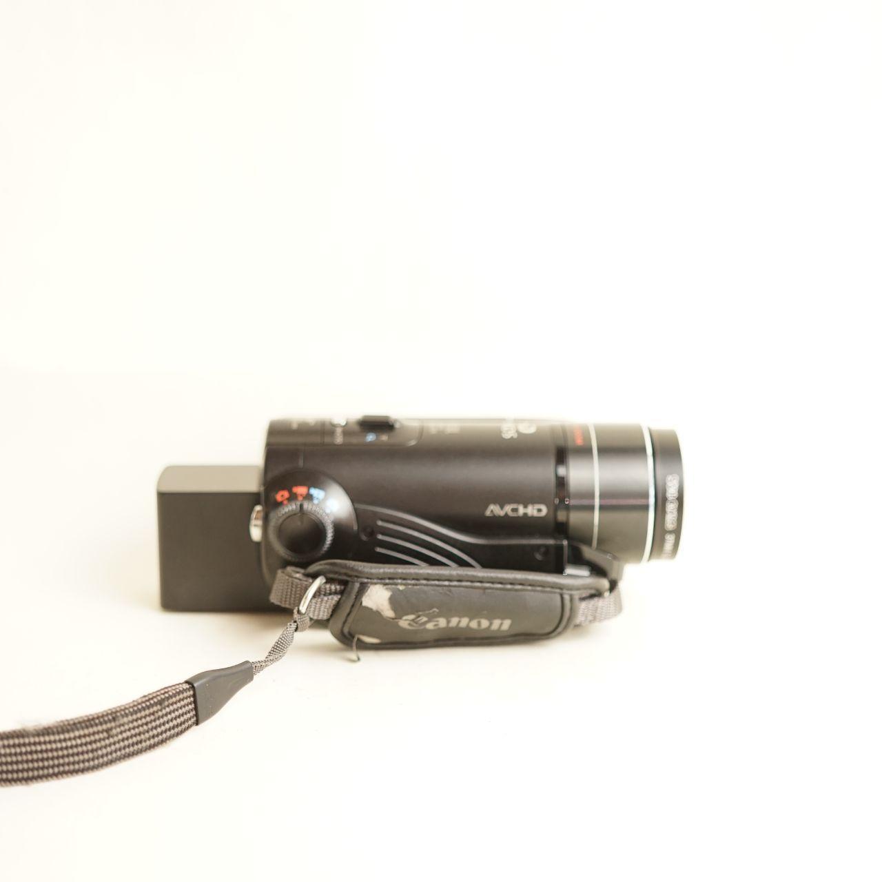 Canon VIXIA HF10 w/ 0.2x fisheye Camcorder | Tested & Working | Black