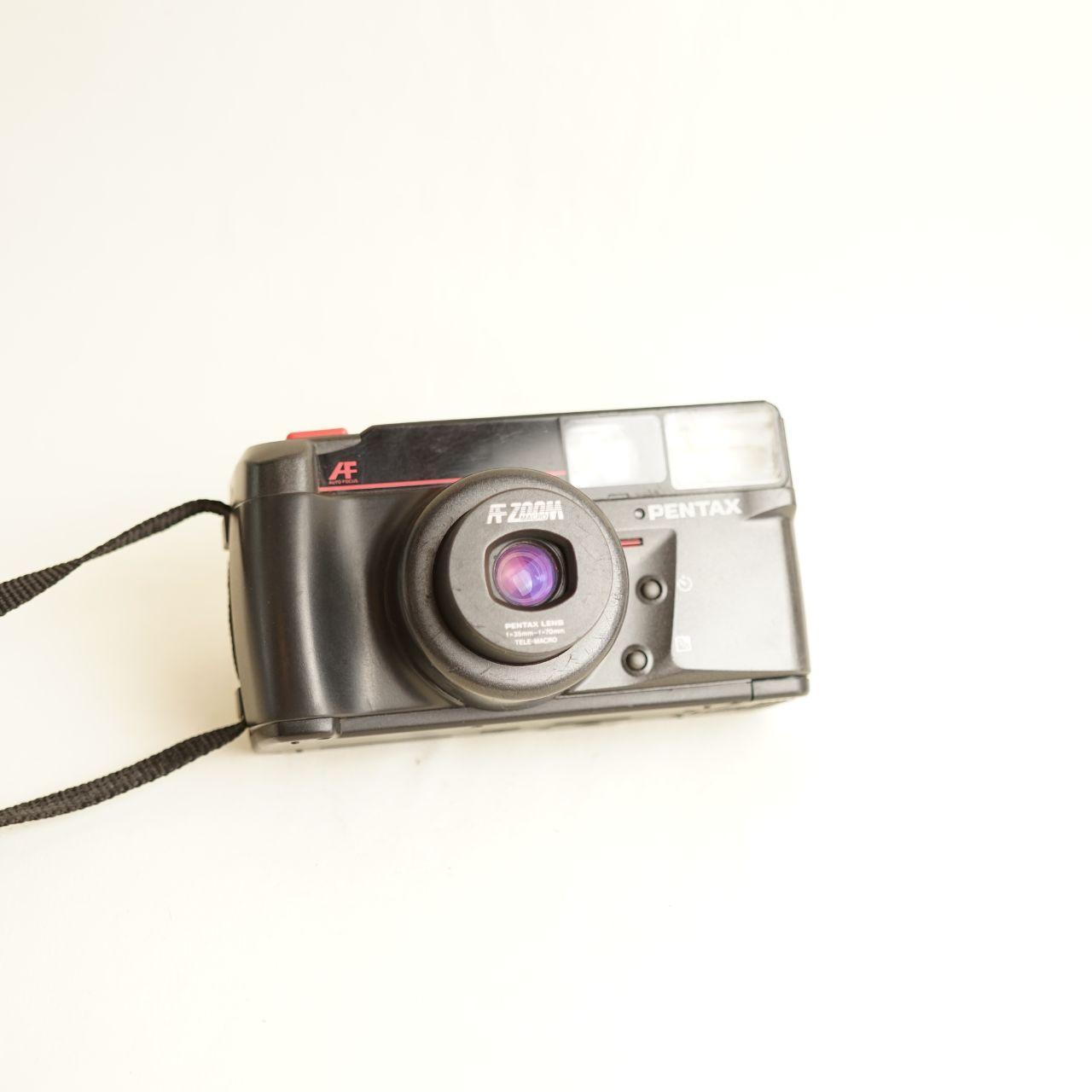 Pentax IQZoom 70 Film Camera | 35mm Point & Shoot | Tested & Working | Black