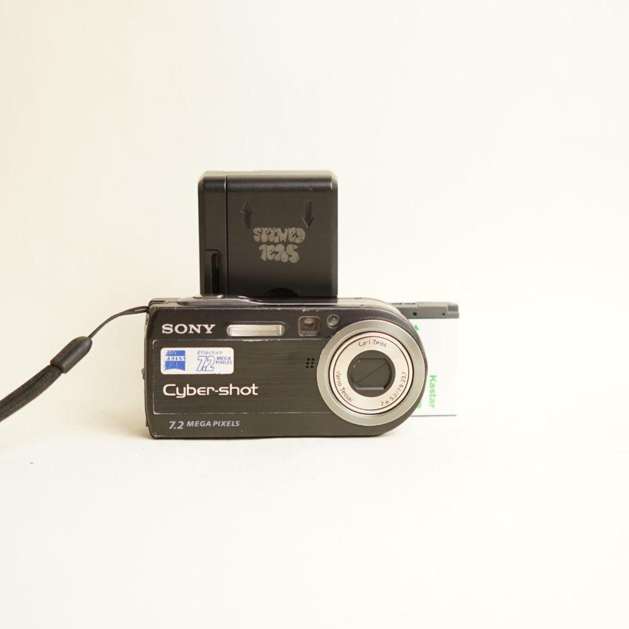 Sony Cyber-shot DSC-P150 Digital Camera | 7.2MP | Tested & Working | Black