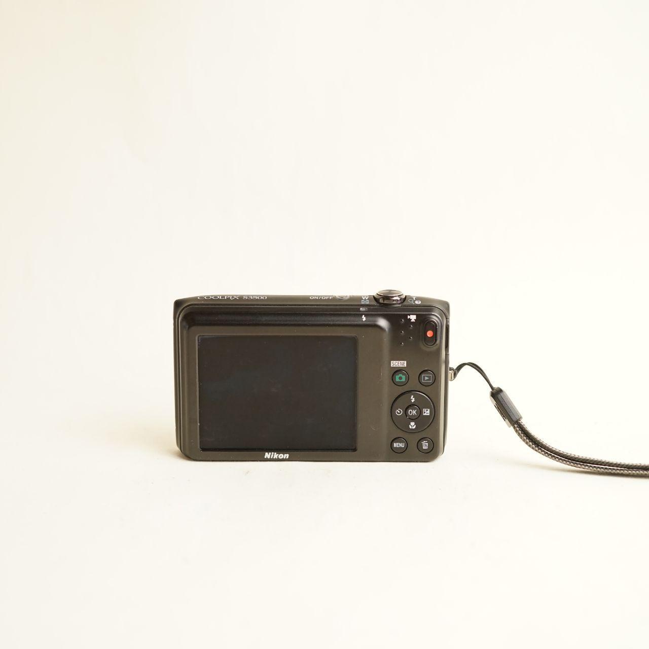 Nikon Coolpix S3500 Digital Camera | 20.1MP | Tested & Working | Black