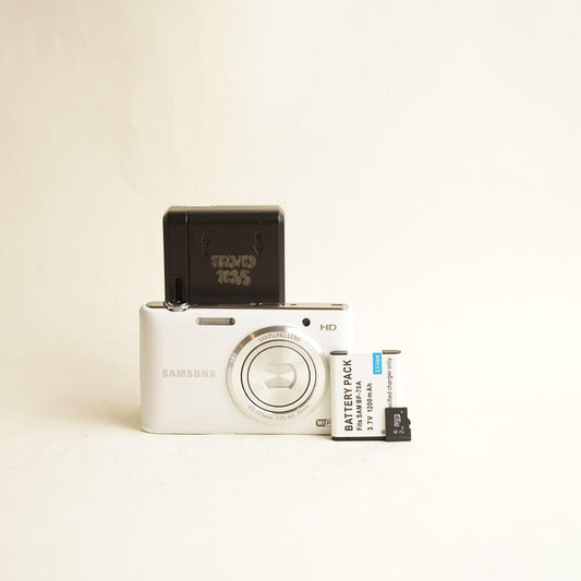 Samsung ST150F Digital Camera | 16.2MP | Read Description | White