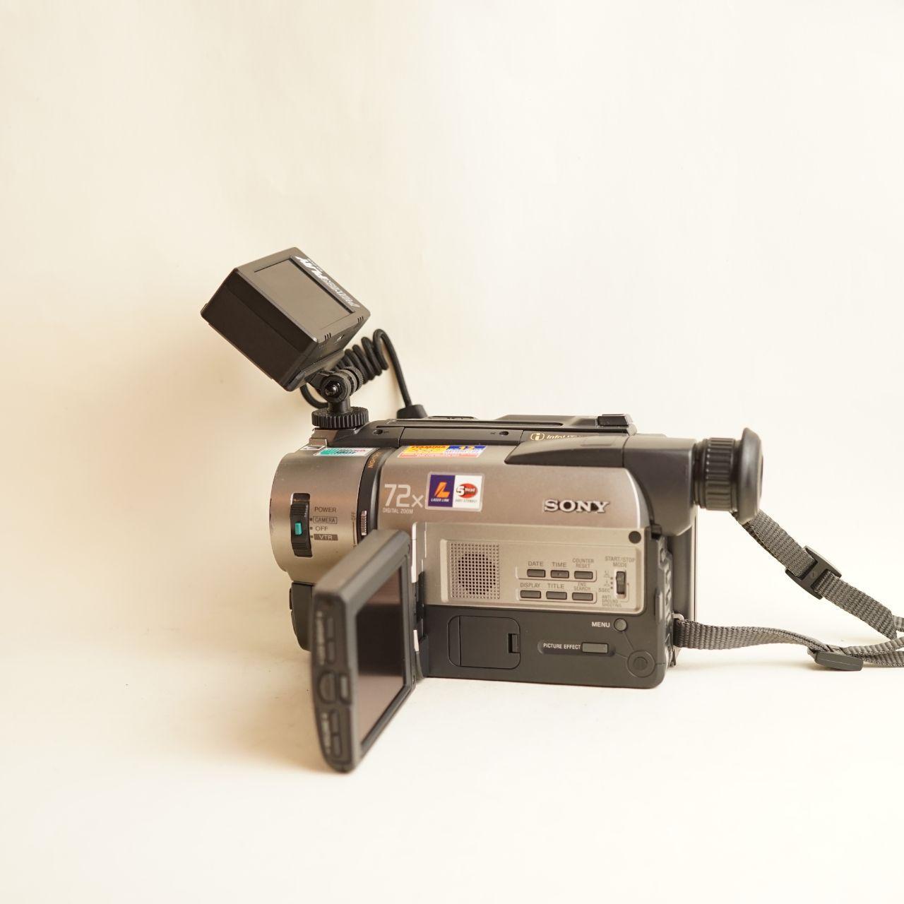 Sony Handycam CCD-TRV815 Camcorder | Tapeless Setup | Read Description | Grey