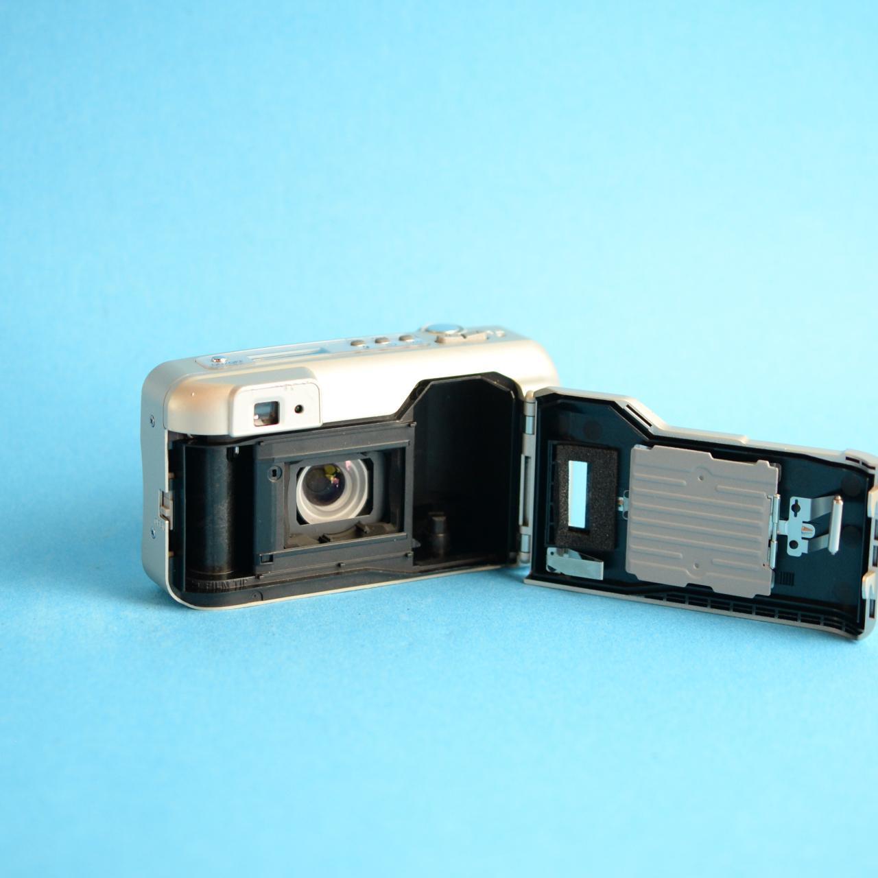 Minolta 110 Zoom Date Film Camera | 110 Point & Shoot | Tested & Working | Silver