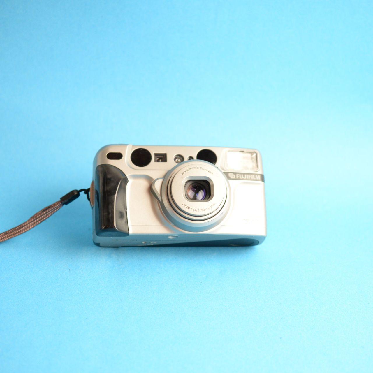 Fujifilm Discovery 320 Zoom Date Film Camera | 35mm Point & Shoot | Tested & Working | Silver
