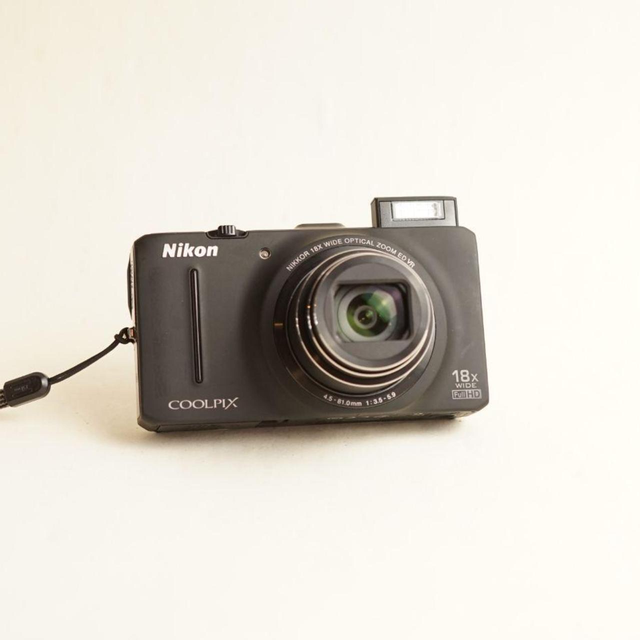 Nikon Coolpix S9300 Digital Camera | 16MP | Tested & Working | Black