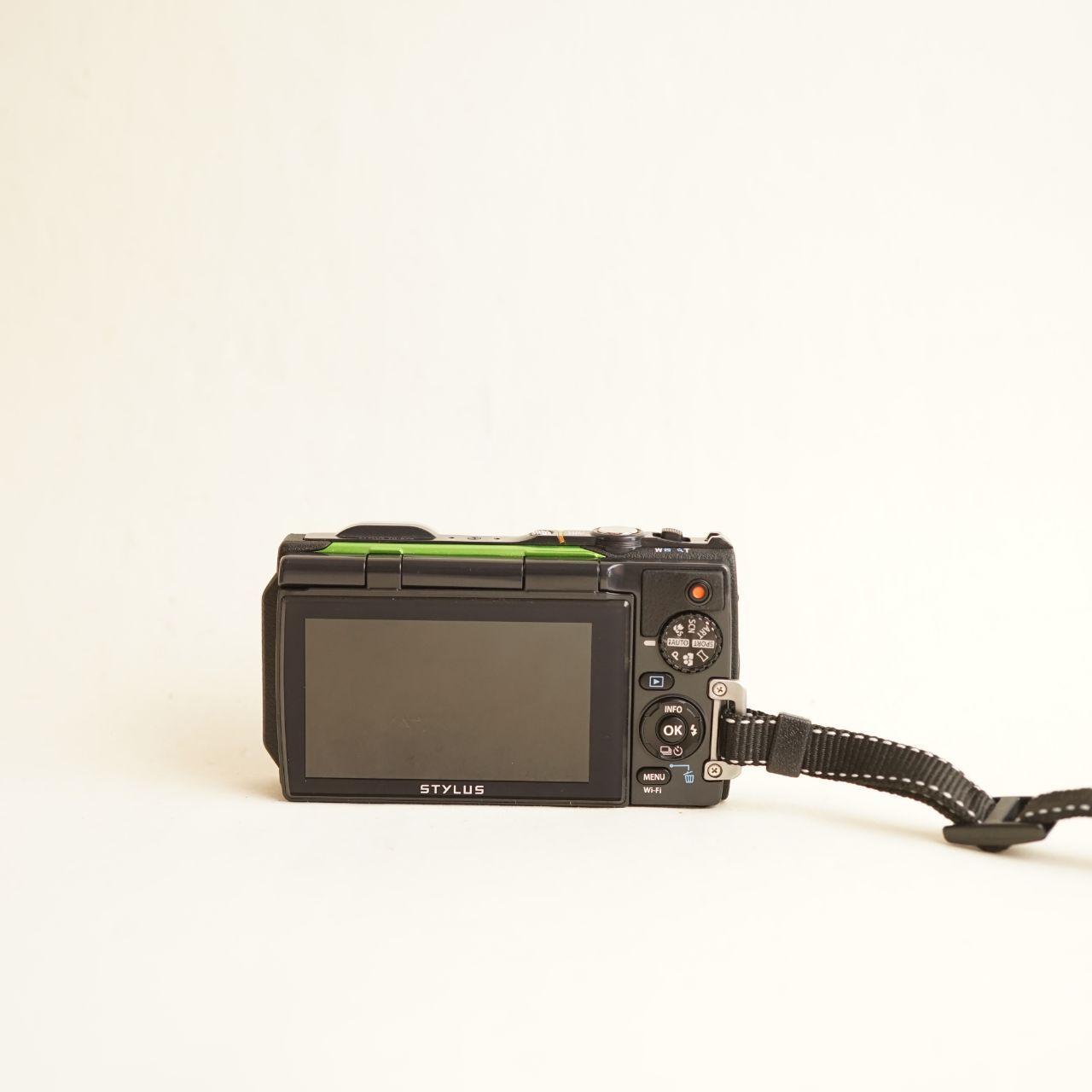 Olympus Stylus TG-870 Digital Camera | 16MP | Tested & Working | Black & Green