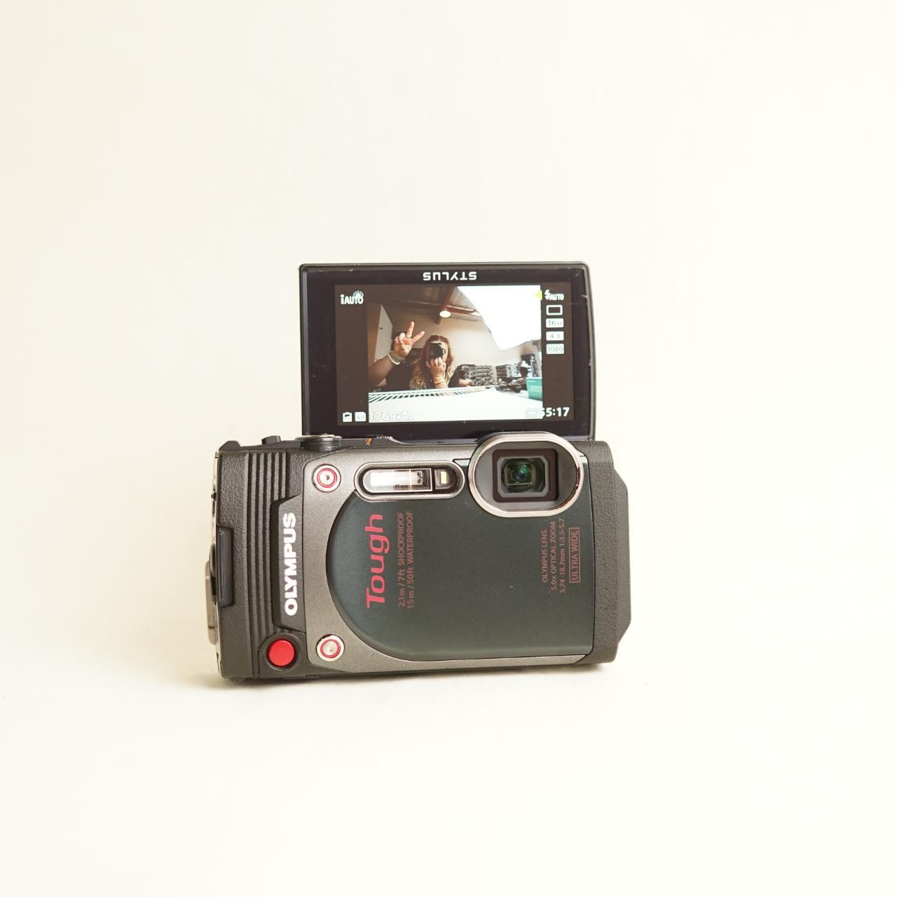 Olympus Stylus TG-870 Digital Camera | 16MP | Tested & Working | Grey & Black