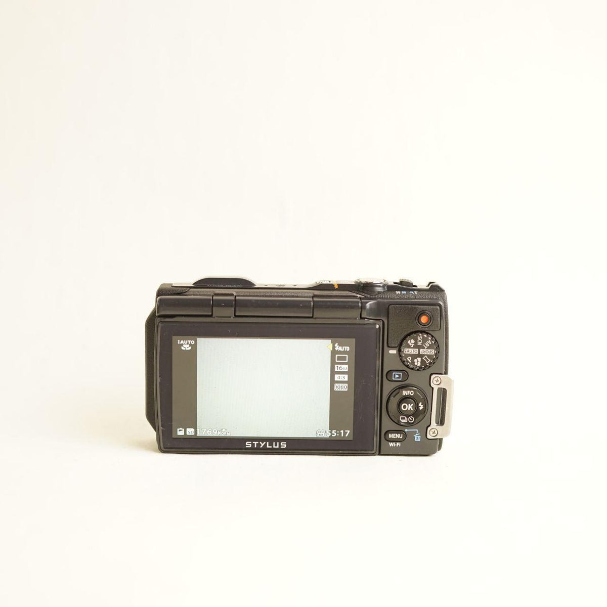 Olympus Stylus TG-870 Digital Camera | 16MP | Tested & Working | Grey & Black