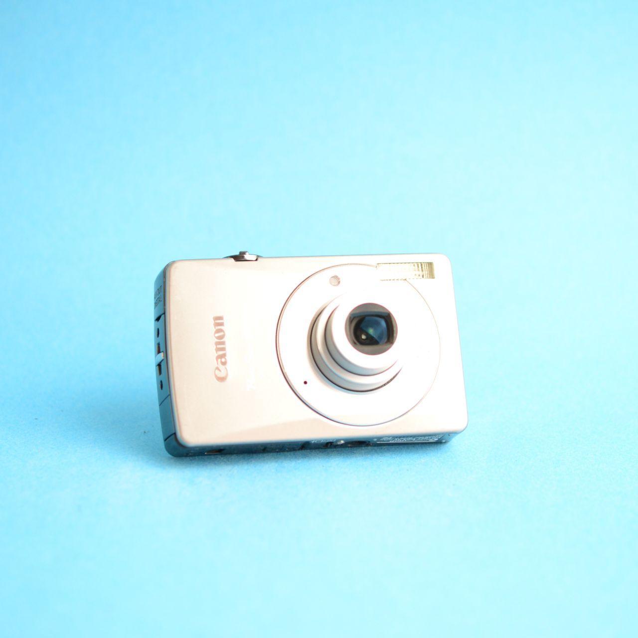 Canon PowerShot SD750 Digital Camera | 7.1MP | Tested & Working | Silver