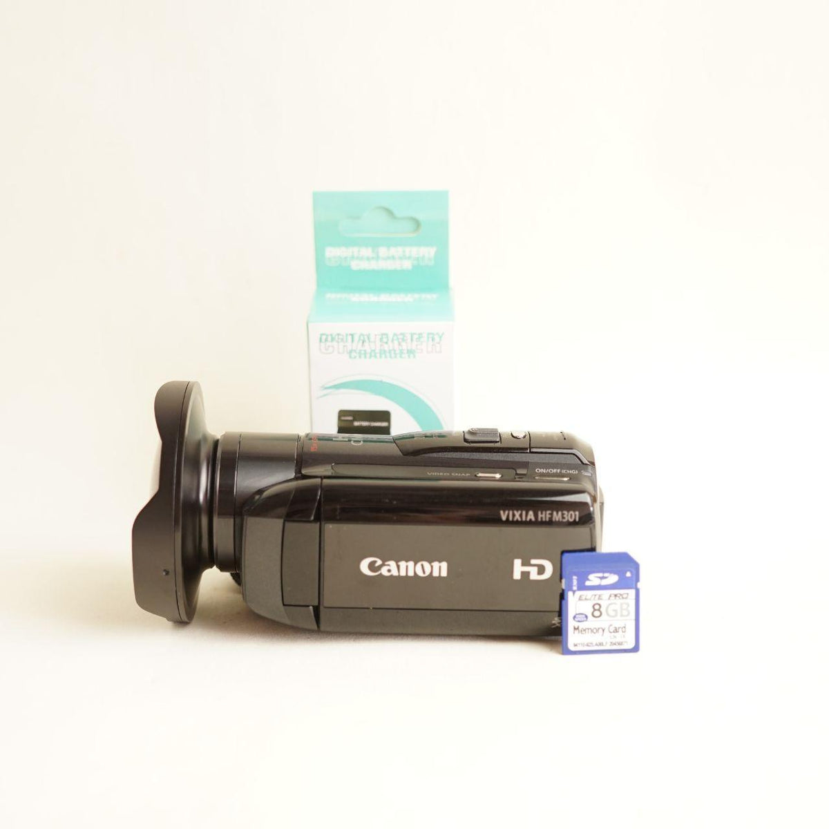 Canon Vixia HF M301 Digital Camcorder | Tested & Working | Black