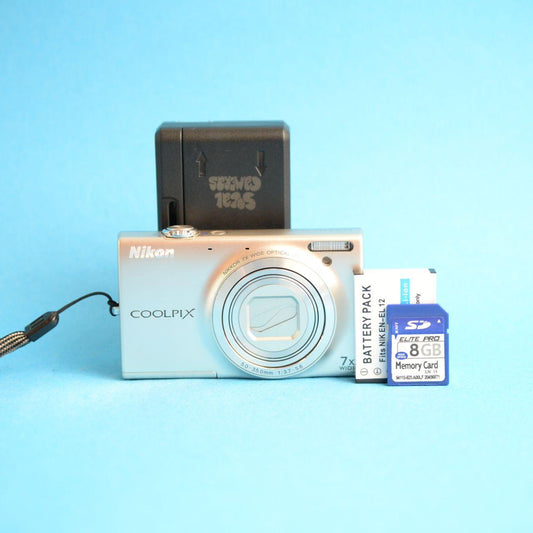 Nikon Coolpix S6100 Digital Camera | 16.0MP | Read Description | Silver