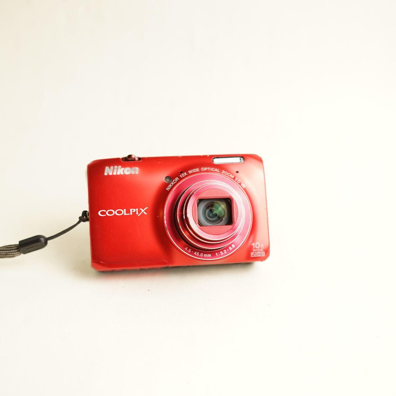 Nikon Coolpix S6300 Digital Camera | 16.0MP | Read Description | Red