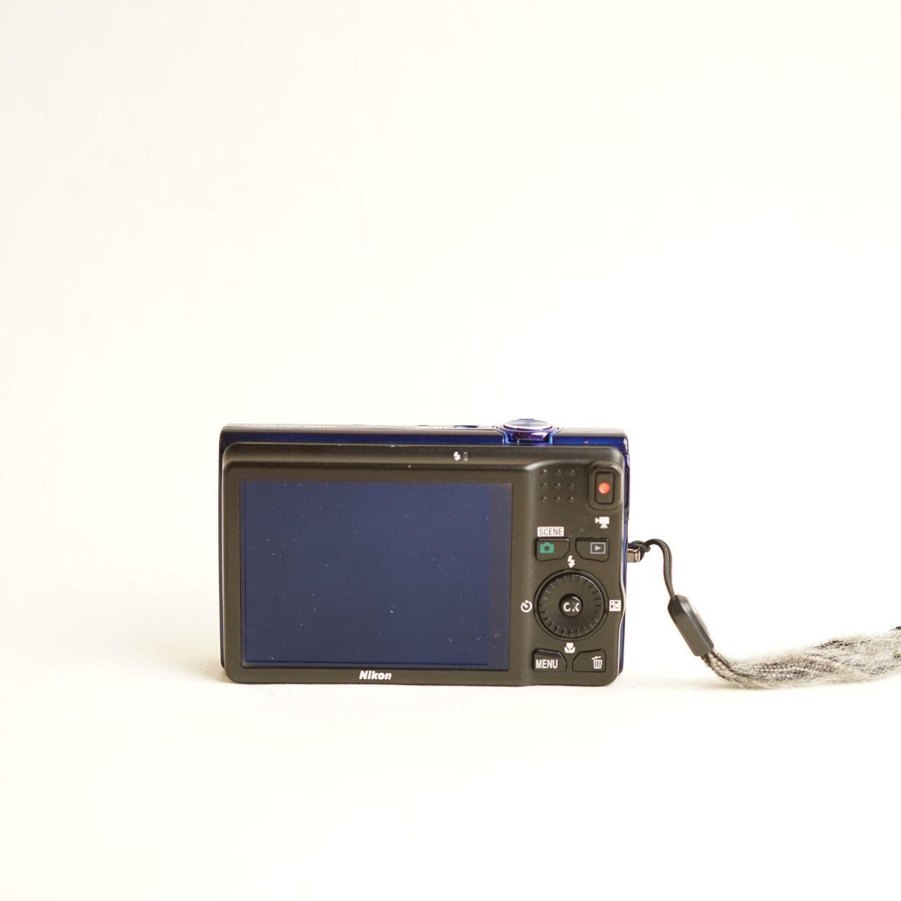 Nikon Coolpix S6200 Digital Camera | 16.0MP | Tested & Working | Blue
