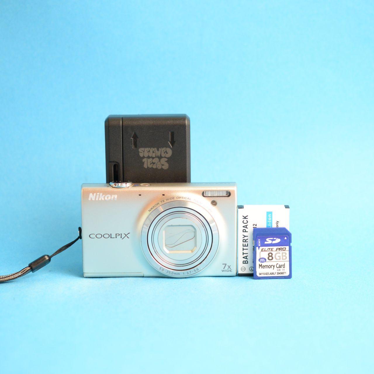 Nikon Coolpix S6100 Digital Camera | 16.0MP | Tested & Working | Silver
