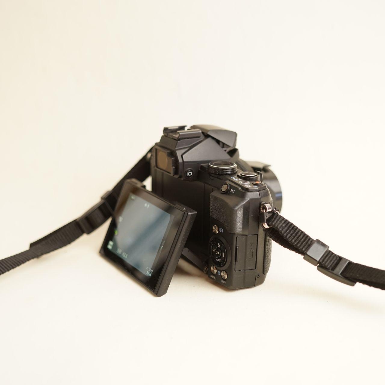 Olympus Stylus 1s Digital Camera | 12MP | Tested & Working | Black