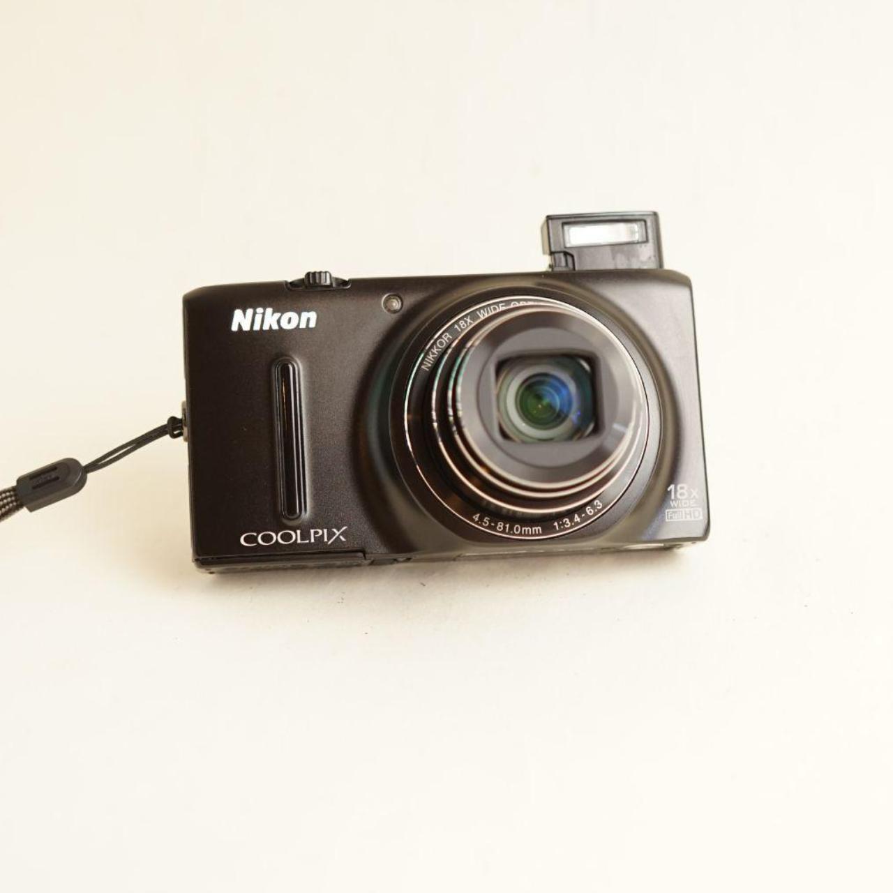 Nikon Coolpix S9400 Digital Camera | 18.1MP | Tested & Working | Black
