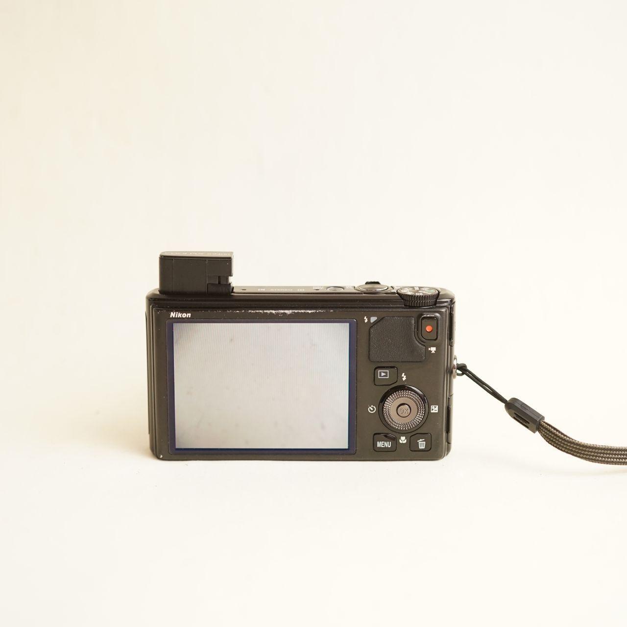 Nikon Coolpix S9400 Digital Camera | 18.1MP | Tested & Working | Black