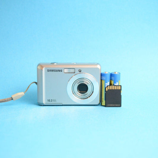 Samsung SL30 Digital Camera | 10.2MP | Tested & Working | Silver